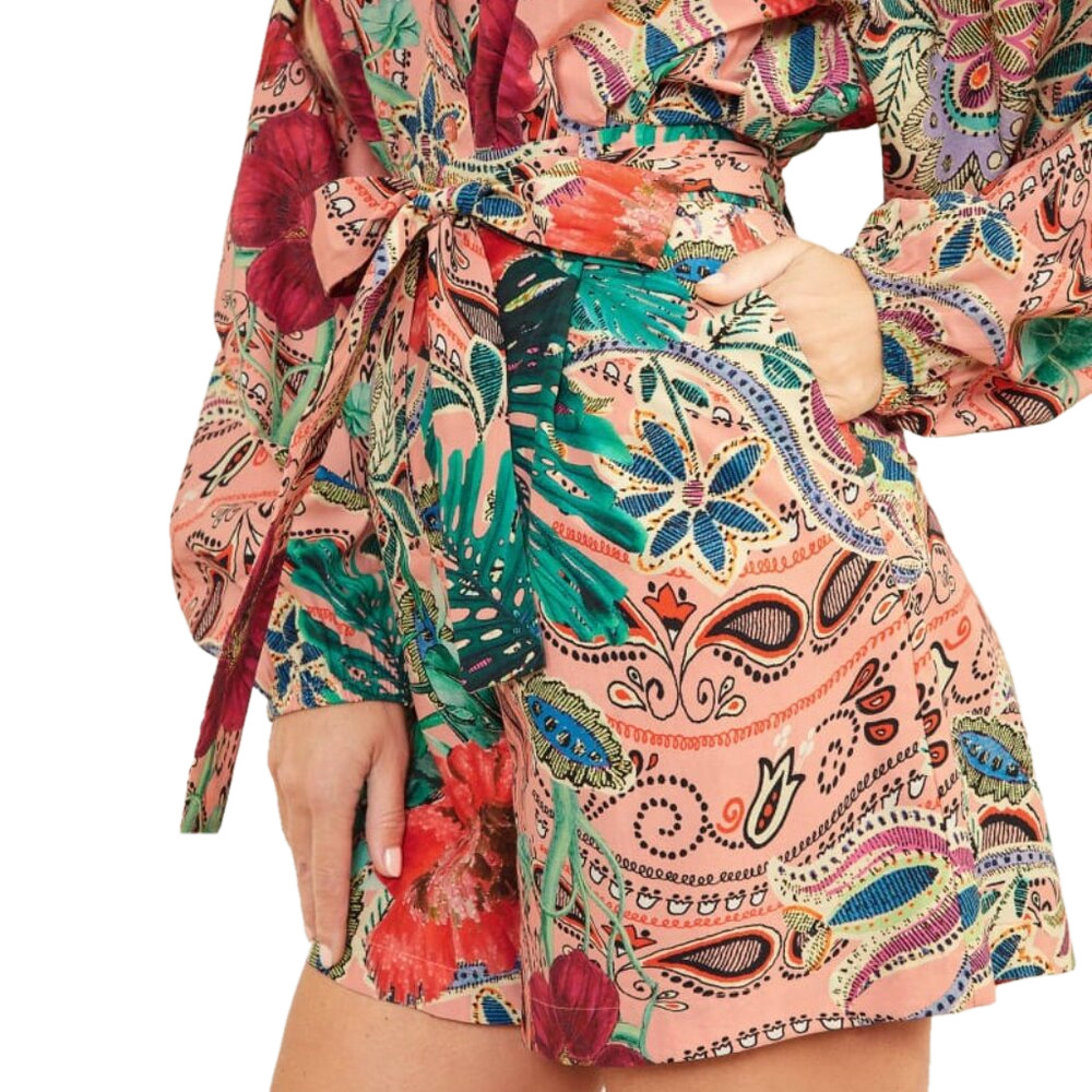 NEW MARCIANO Women's Shorts Amazonia Daydream Belted Bottoms Size 4 Pink/Multi